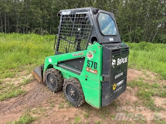 Bobcat S70 滑移装载机