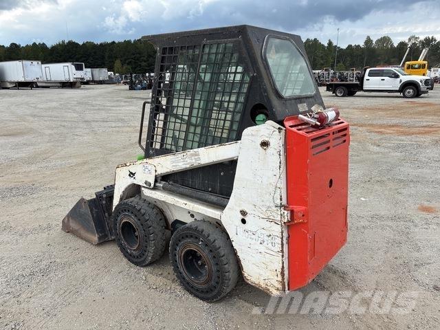 Bobcat S70 滑移装载机
