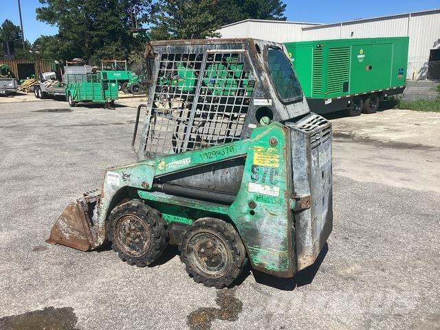 Bobcat S70 滑移装载机