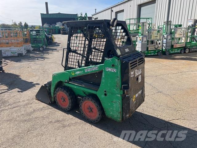 Bobcat S70 滑移装载机