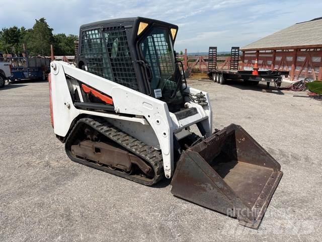Bobcat T110 滑移装载机