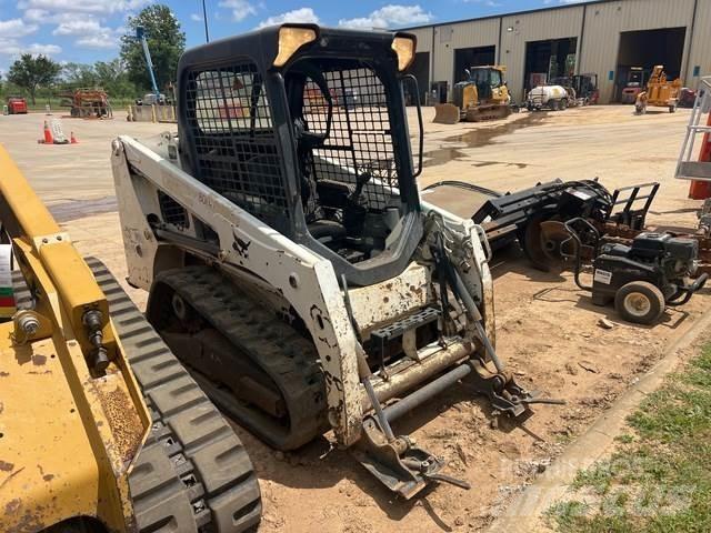 Bobcat T450 滑移装载机