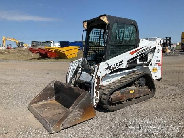 Bobcat T450 滑移装载机