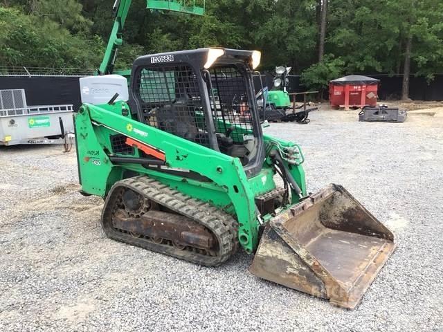 Bobcat T450 滑移装载机