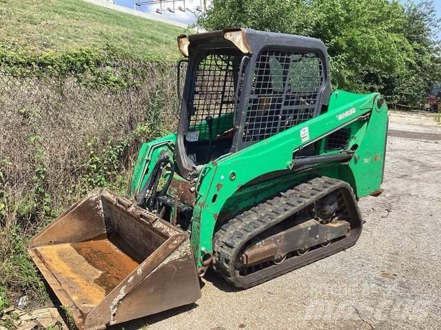 Bobcat T450 滑移装载机