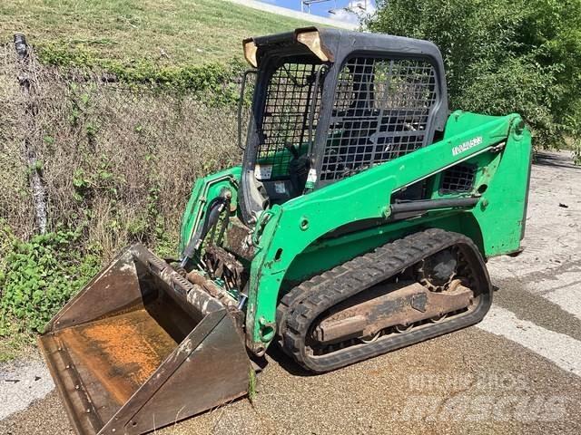 Bobcat T450 滑移装载机