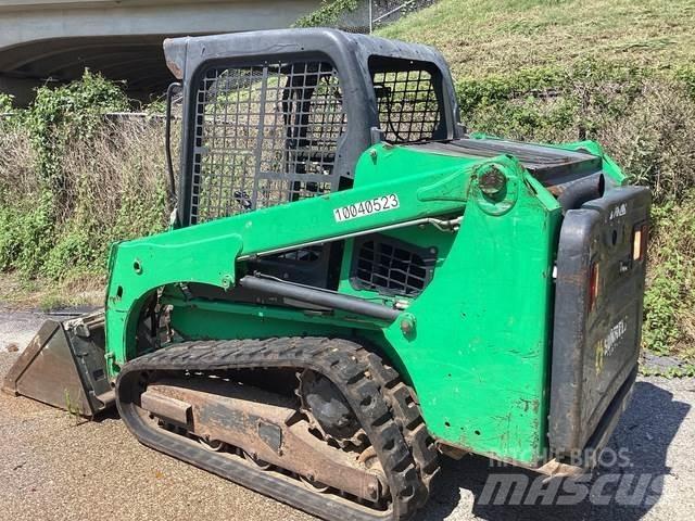 Bobcat T450 滑移装载机