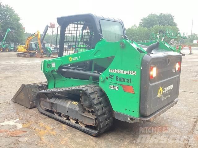Bobcat T550 滑移装载机