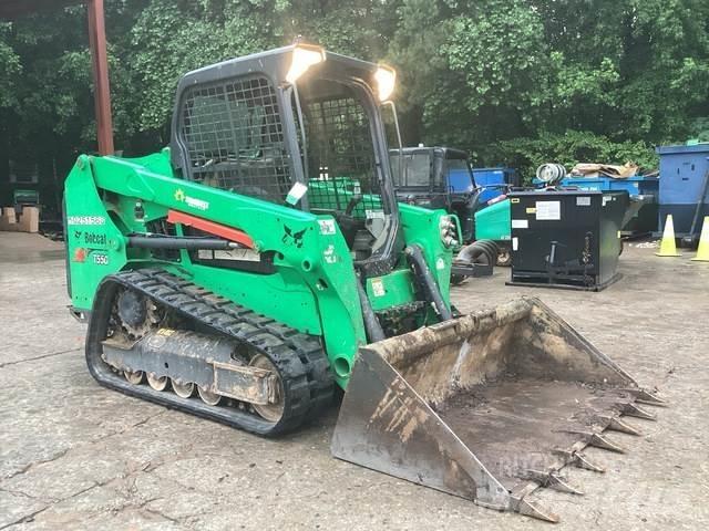Bobcat T550 滑移装载机