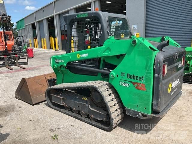 Bobcat T550 滑移装载机