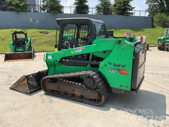 Bobcat T550 滑移装载机