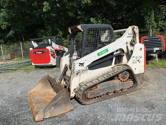 Bobcat T590 滑移装载机