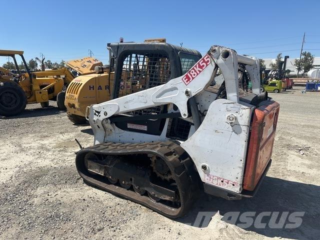 Bobcat T590 滑移装载机