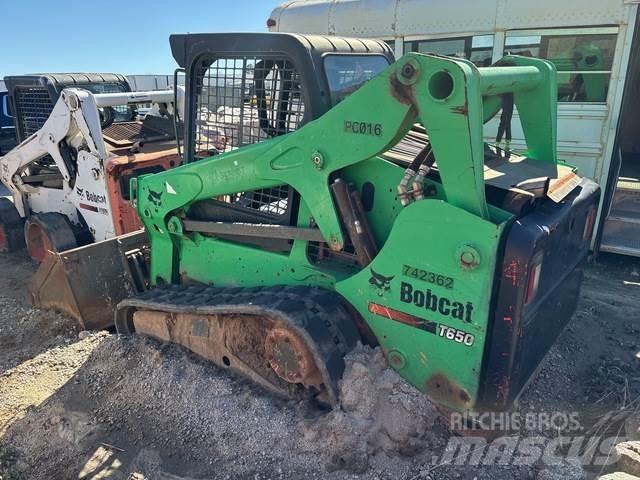 Bobcat T650 滑移装载机