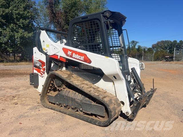 Bobcat T66 滑移装载机