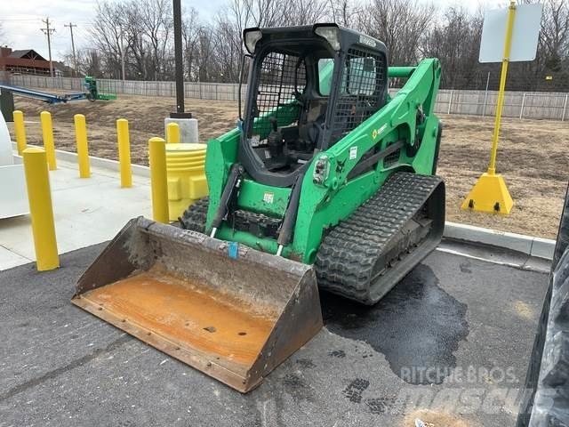 Bobcat T740 滑移装载机