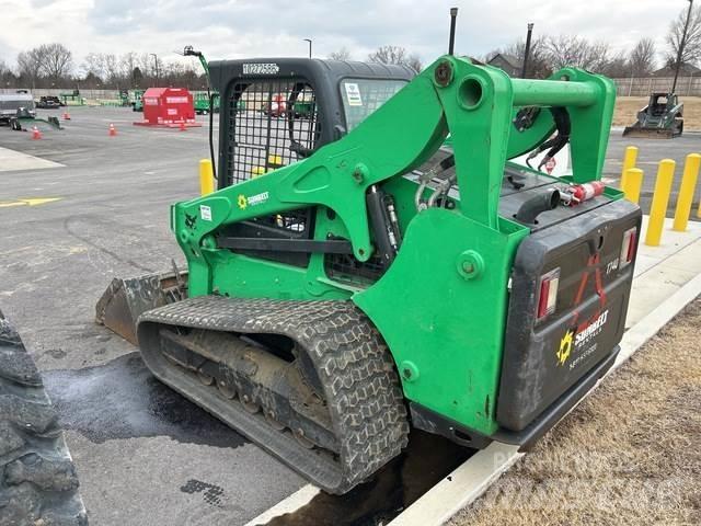 Bobcat T740 滑移装载机