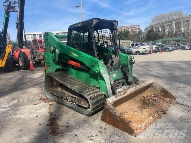 Bobcat T740 滑移装载机