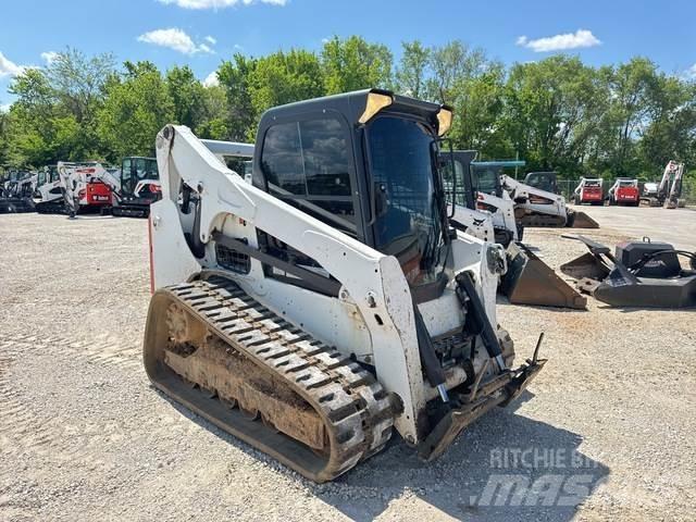 Bobcat T740 滑移装载机