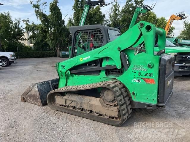 Bobcat T740 滑移装载机