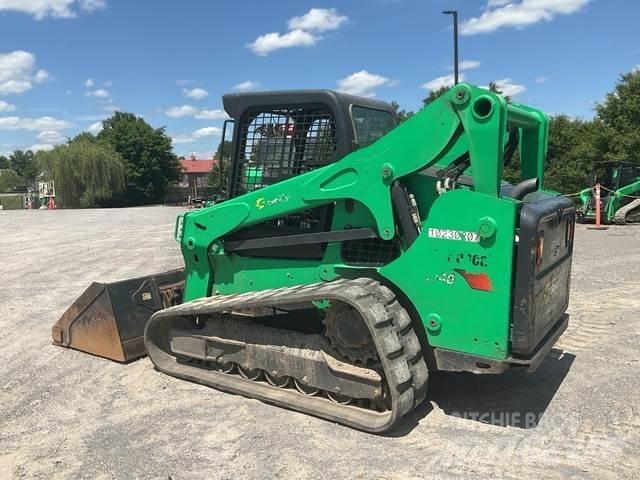 Bobcat T740 滑移装载机