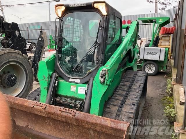 Bobcat T740 滑移装载机