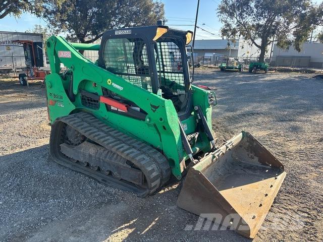 Bobcat T740 滑移装载机
