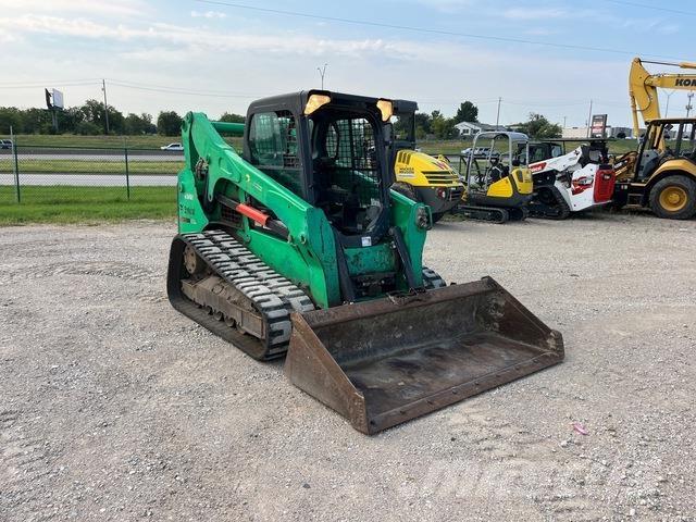 Bobcat T750 滑移装载机