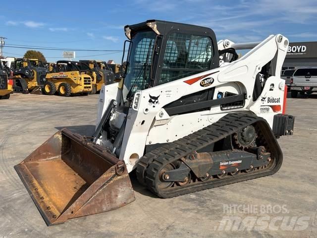 Bobcat T870 滑移装载机