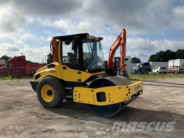 Bomag BW177D-5 单轮压路机