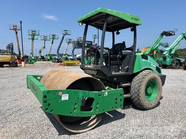 Bomag BW177D-5 单轮压路机