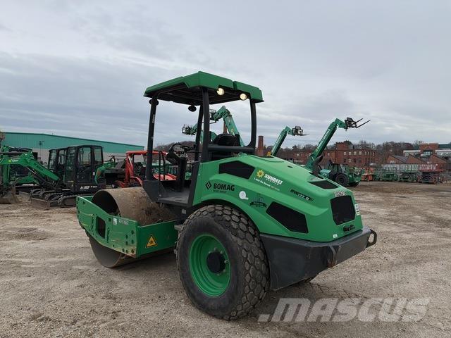 Bomag BW177D-5 单轮压路机