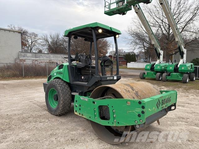 Bomag BW177D-5 单轮压路机