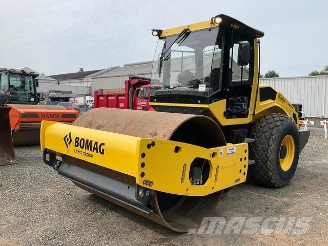 Bomag BW211 D 单轮压路机