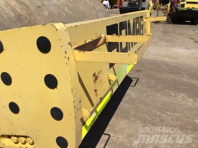 Bomag BW219DH-4 单轮压路机