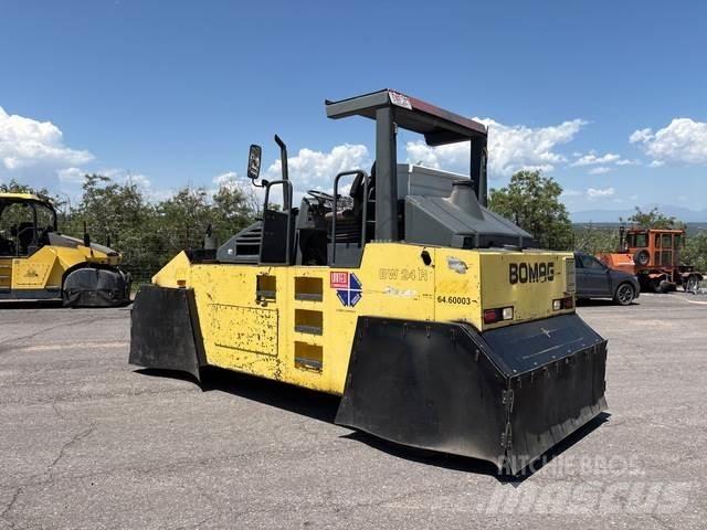 Bomag BW24R 胶轮压路机