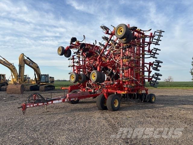 Bourgault 5810 条播机
