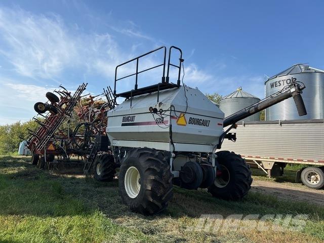 Bourgault 8810 条播机