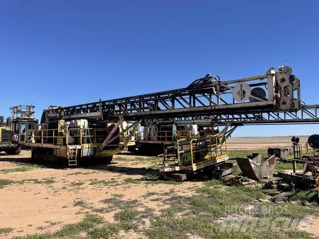 Bucyrus SKSS-16 钻孔机