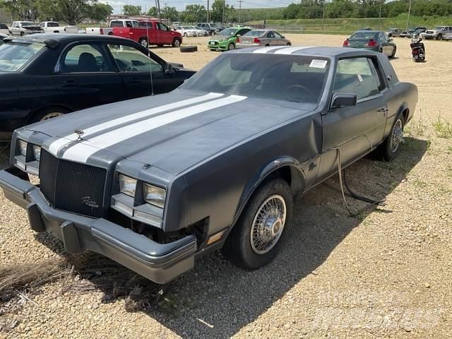 Buick Riviera 汽车
