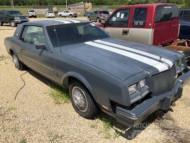 Buick Riviera 汽车