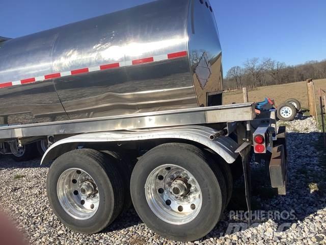 Butler  罐式拖车