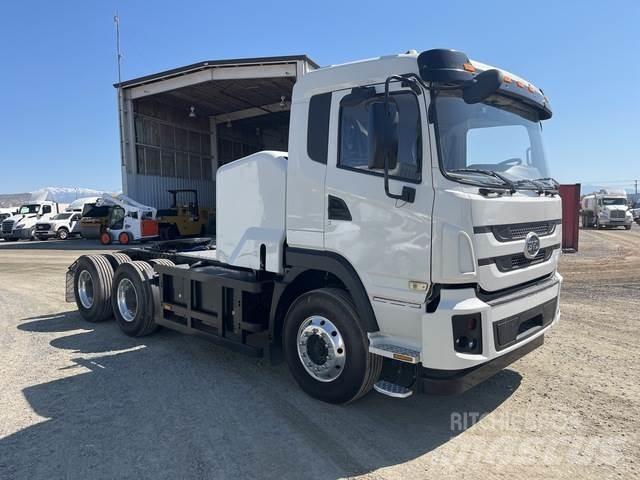 BYD -Q3M 驾驶室与内部