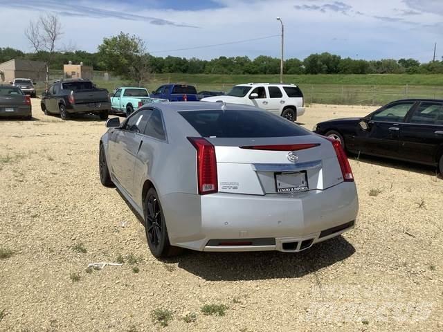 Cadillac CTS 汽车