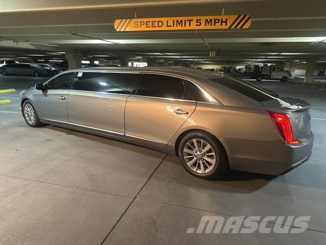 Cadillac XTS 汽车