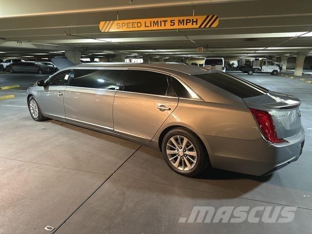 Cadillac XTS 汽车