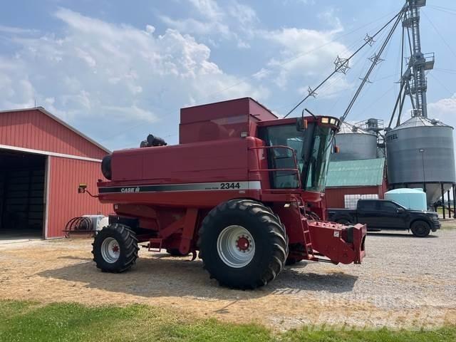 Case IH 2344 联合收割机
