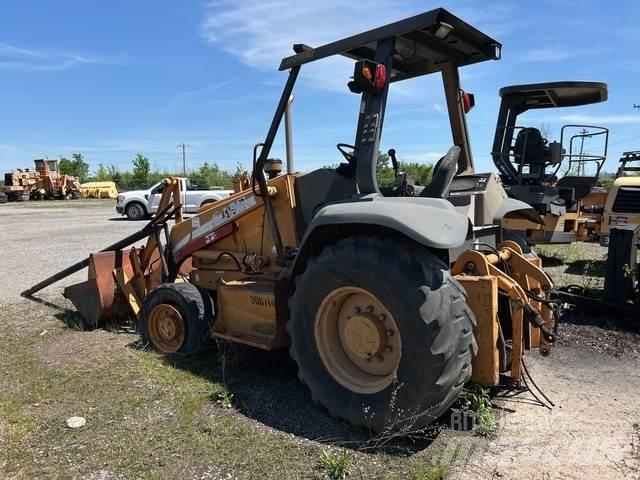 Case IH 570MXT 前装载和挖掘机