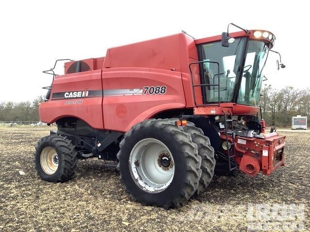 Case IH 7088 联合收割机