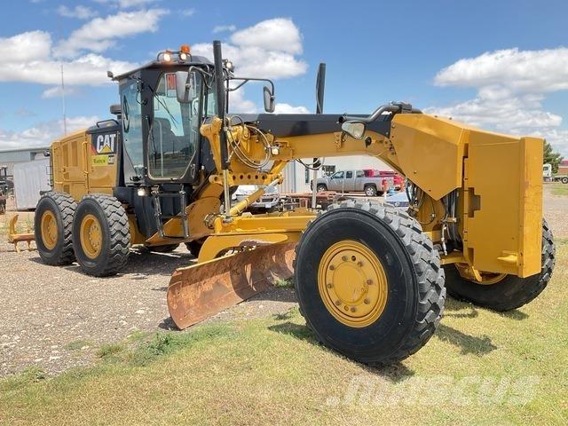 CAT 12M3 AWD 平地机/推土机